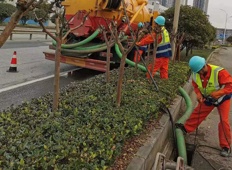 新华市政管道清淤
